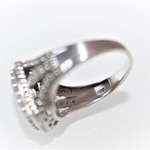 STERLING SILVER DIAMOND RING - Picture 7 of 11